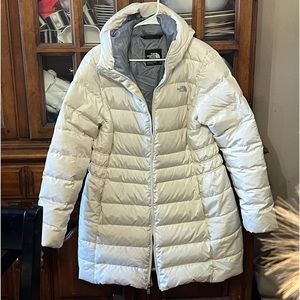 Women’s extra large, long coat with hood